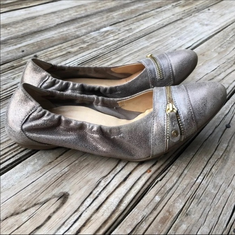 Paul Green Shoes Women’s Size 6.5  Metallic‎ Flat Slip On